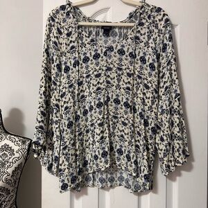Daytrip Navy and Cream Floral Blouse